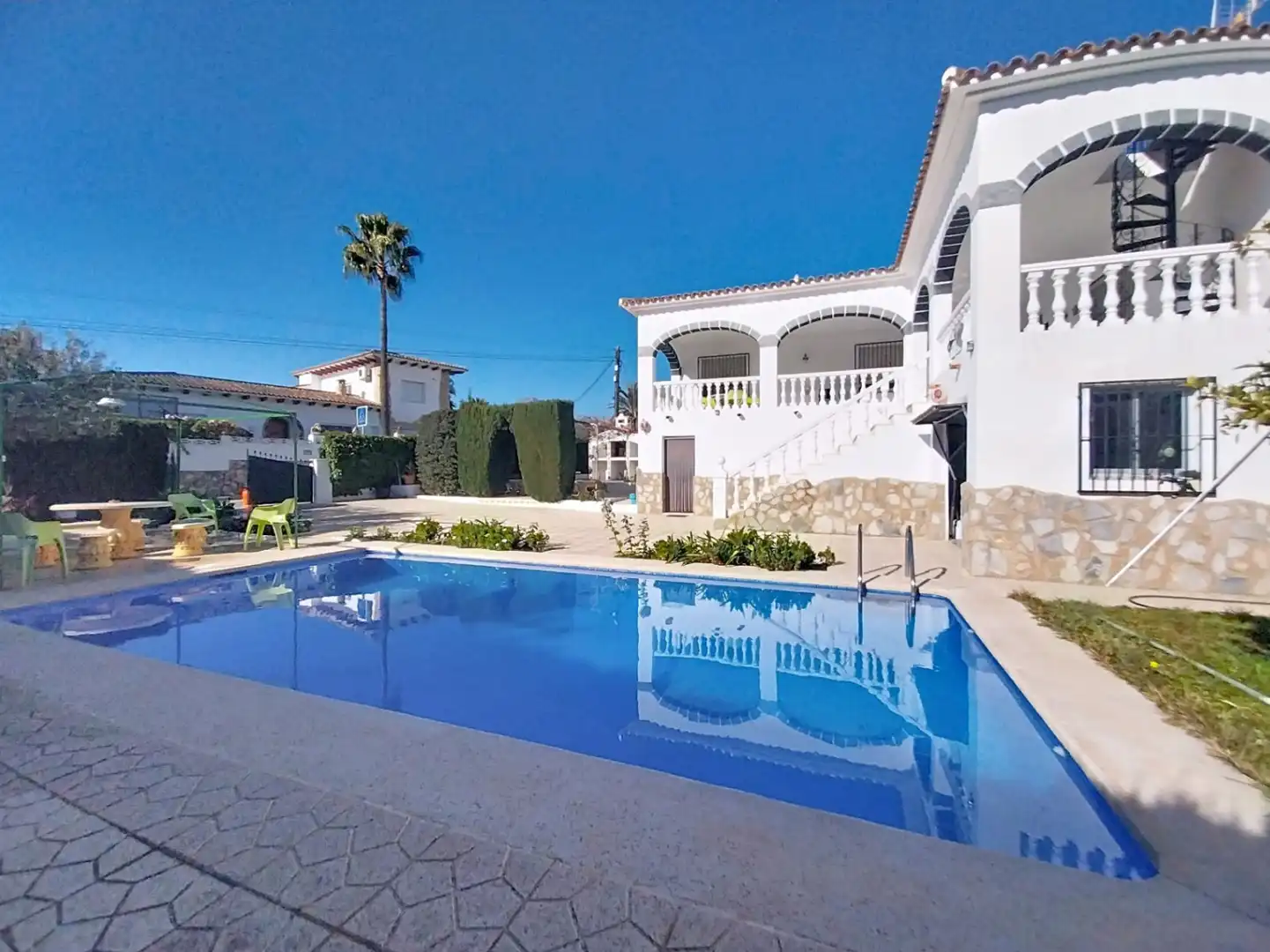 Swimming pool of Houses for sale in L'Alfàs del Pi  with Air Conditioner, Heating and Private garden