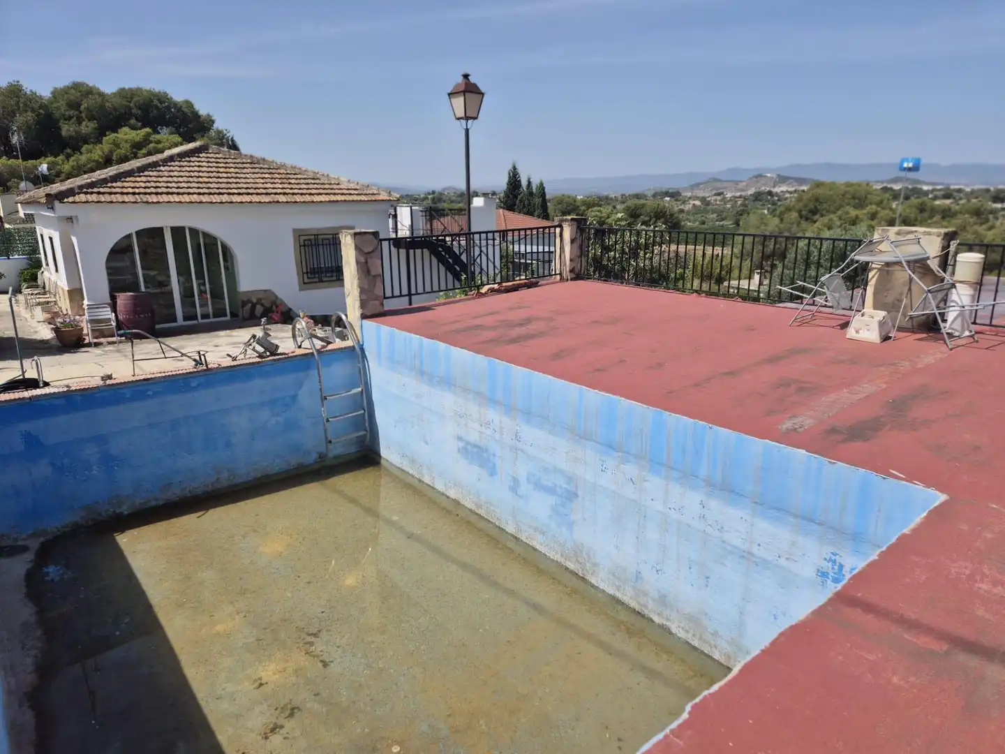 Piscina de Casa o xalet en venda en Llíria amb Terrassa i Piscina comunitària