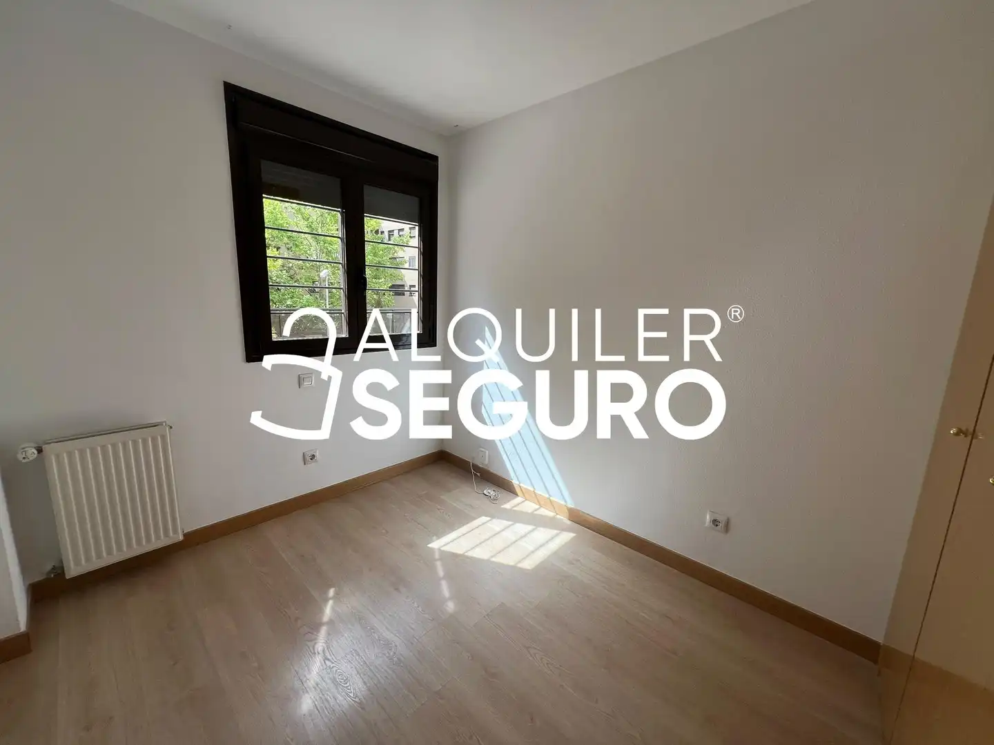 Bedroom of Flat for rent in San Sebastián de los Reyes  with Air Conditioner, Heating and Terrace