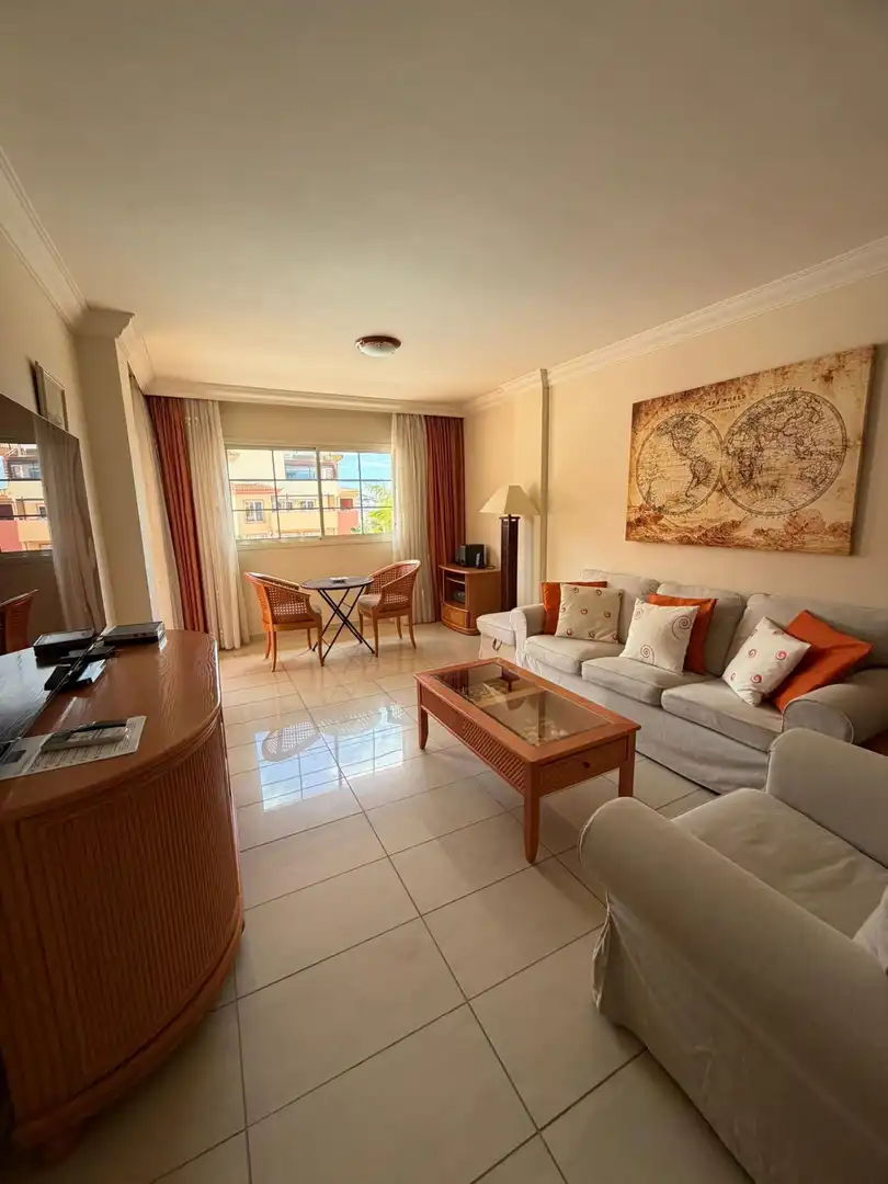 Sala de estar de Apartamento en venta en Adeje con Jardín privado y Piscina comunitaria