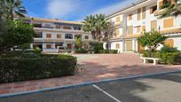 Vista exterior de Apartament en venda en Santa Pola amb Terrassa i Piscina comunitària