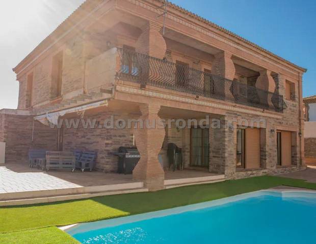 Casa-chalet en Venta en Arriate