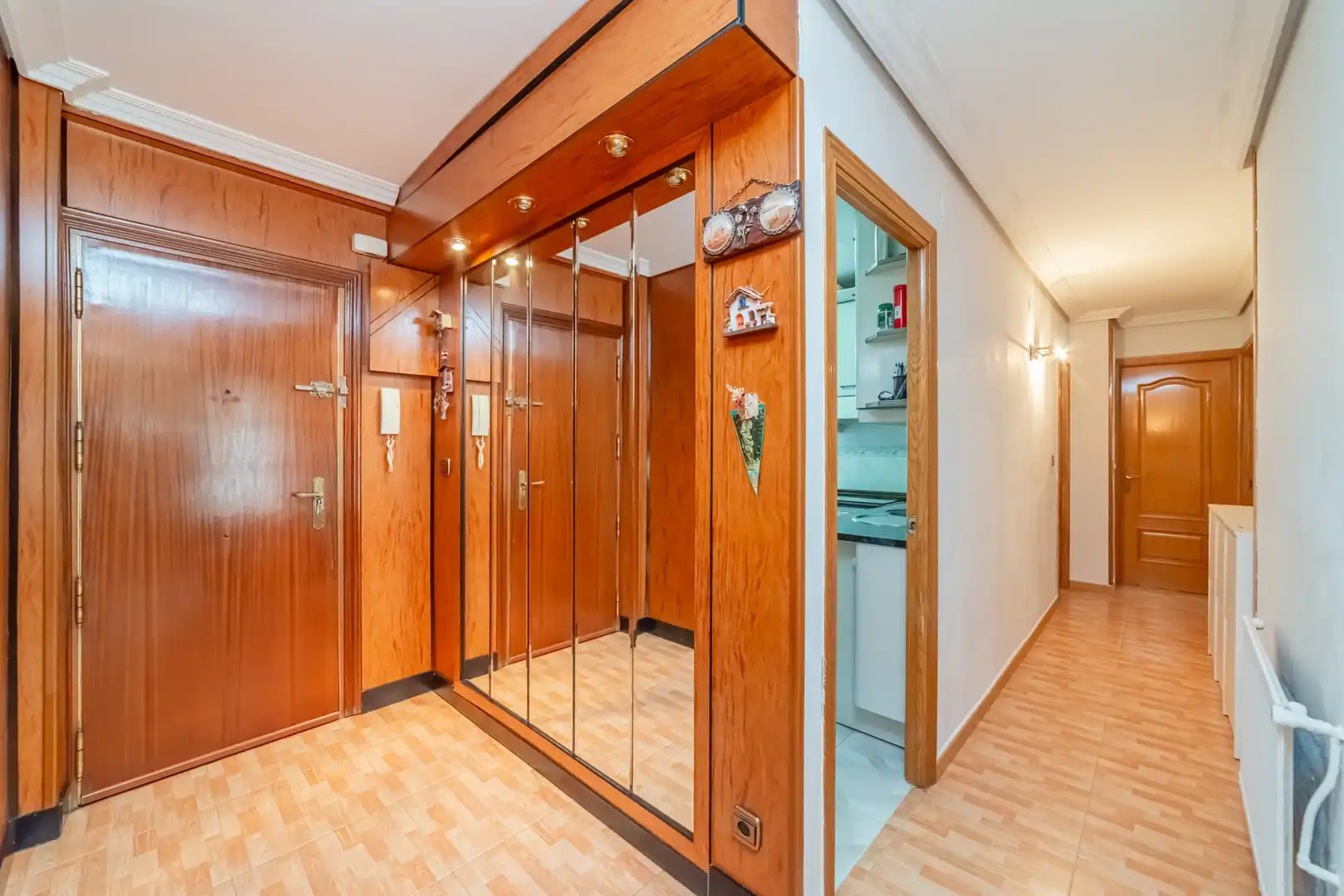 Piso en venta en Parla con Calefacción y Terraza