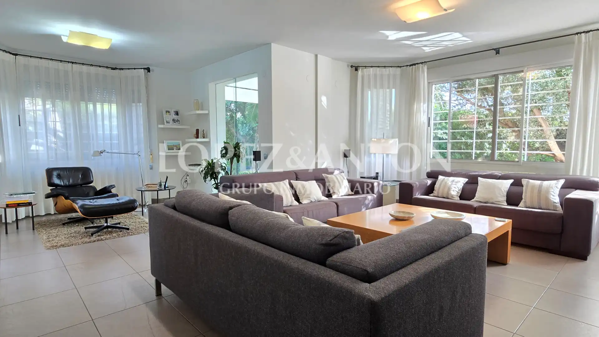 Living room of Houses for sale in L'Eliana  with Air Conditioner, Heating and Private garden
