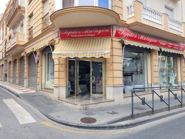 Local comercial en venda a Avenida Blas de Otero