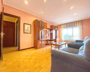 Living room of Flat for sale in Oviedo   with Terrace