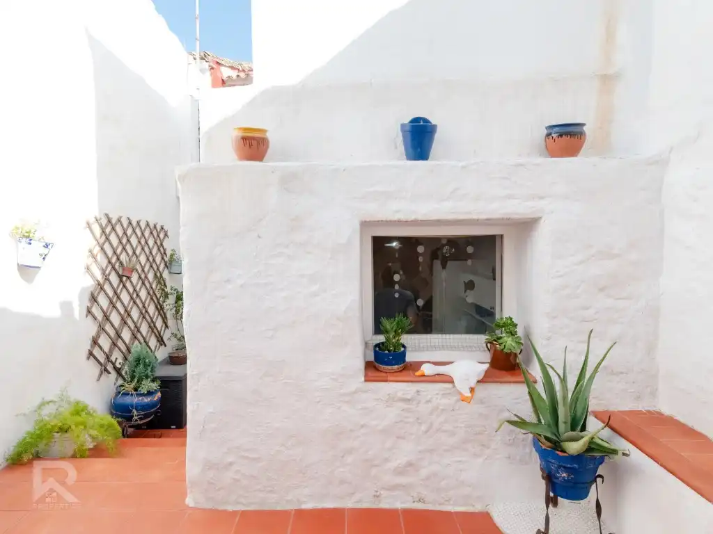 Houses for sale in Oliva, Valencia