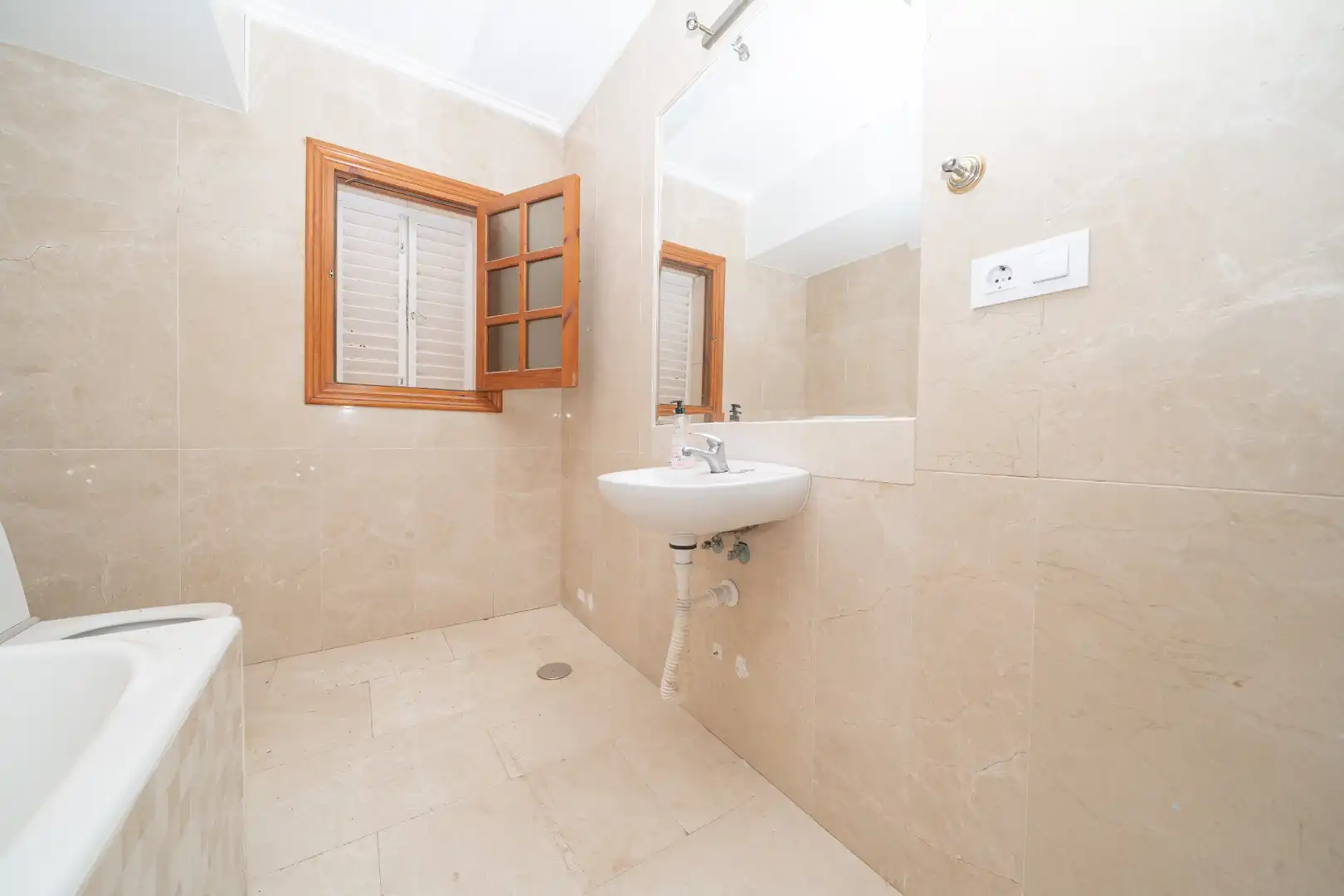 Bany de Casa o xalet en venda en Cartagena amb Jardí privat, Traster i Piscina
