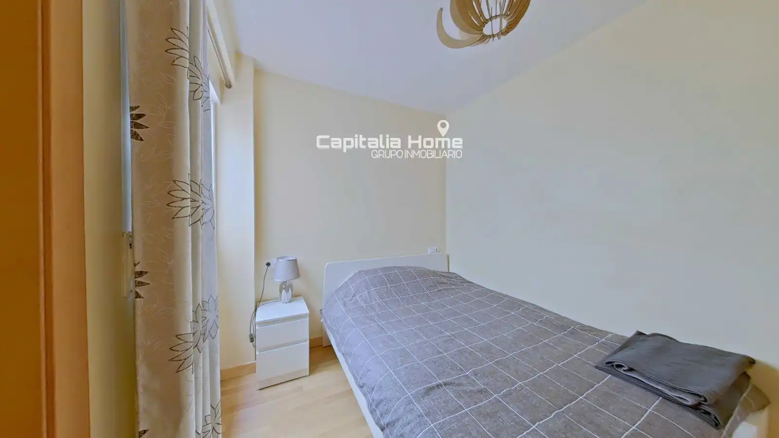Habitación de Piso en venta en Alicante / Alacant con Aire acondicionado, Calefacción y Amueblado