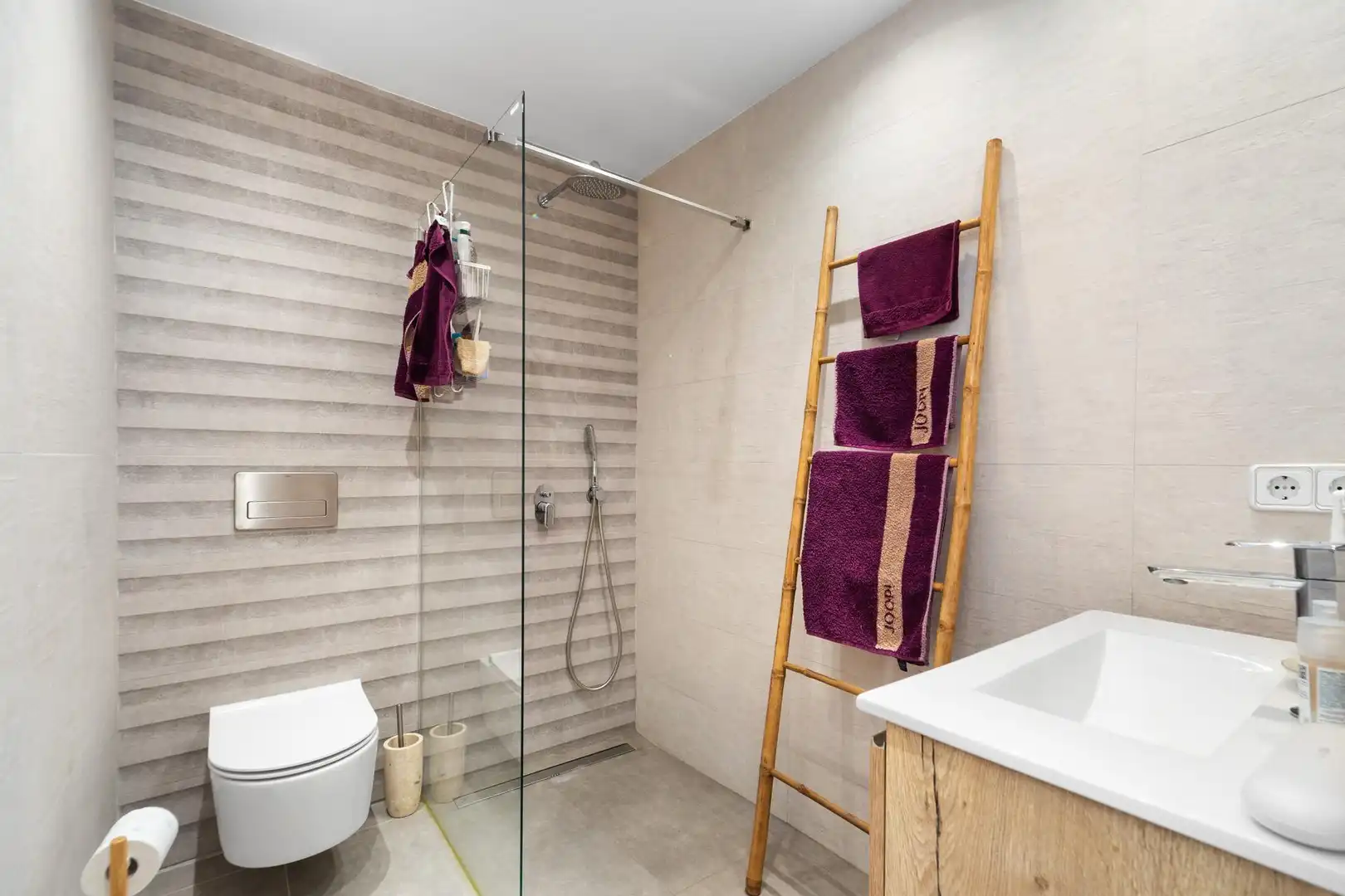 Baño de Piso en venta en  Palma de Mallorca con Calefacción, Parquet y Terraza