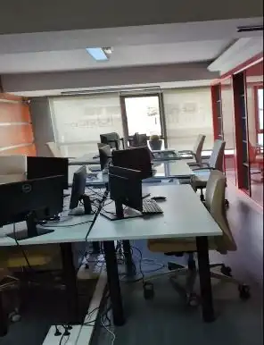 Oficina de alquiler en Vigo  con Aire acondicionado