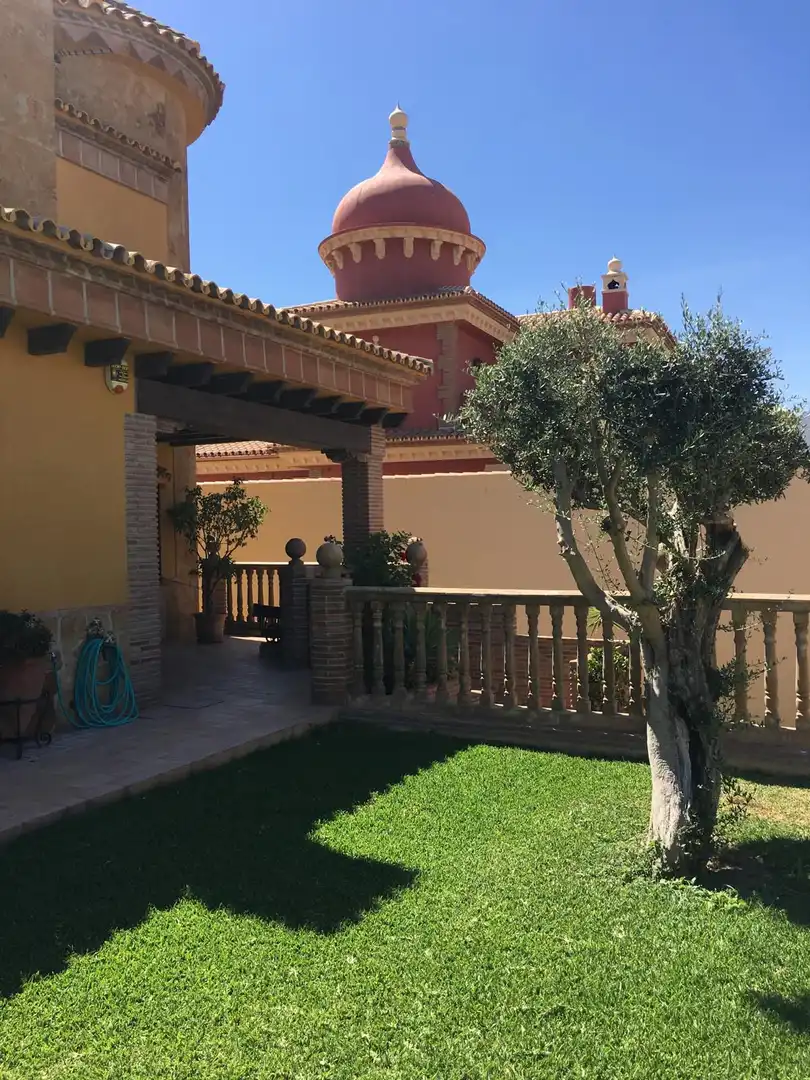 Jardín de Casa o chalet en venta en Fuengirola con Aire acondicionado, Jardín privado y Parquet