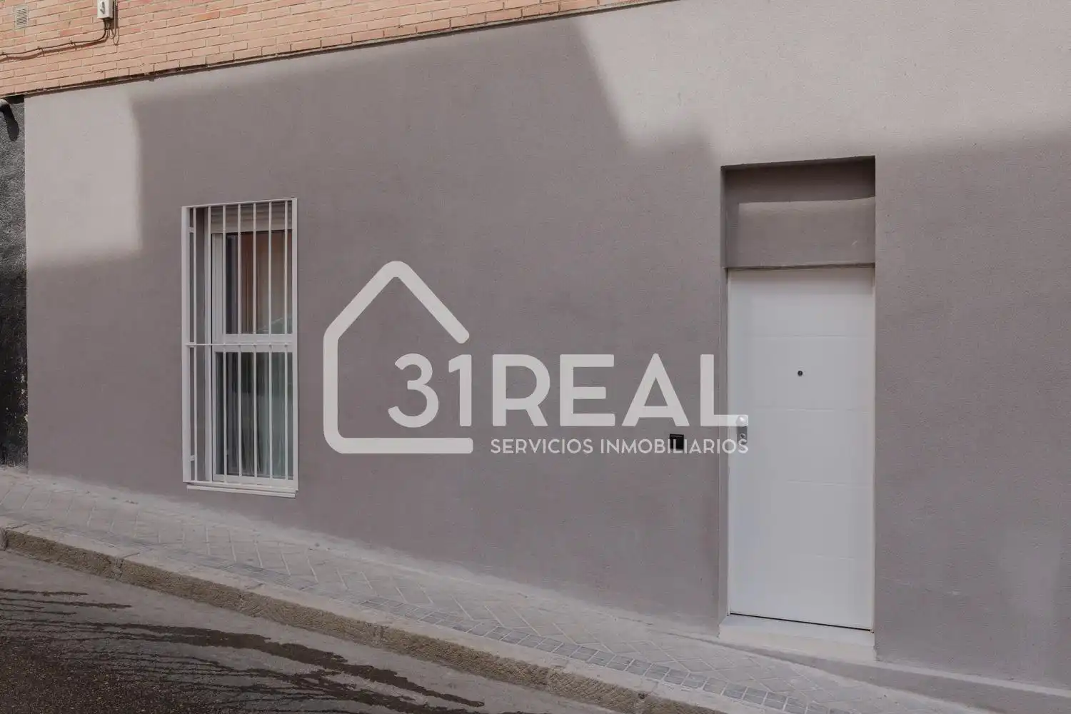 Exterior view of Flat for sale in Madrid  with Heating and Furnished