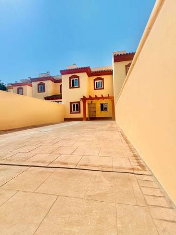 Casa-chalet en Venta en Puertas del sur - Guadabajaque