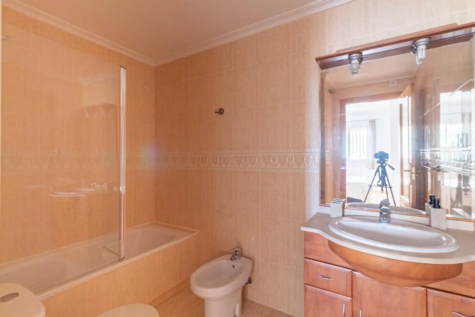 Bany de Casa o xalet en venda en Orihuela amb Aire condicionat, Jardí privat i Terrassa