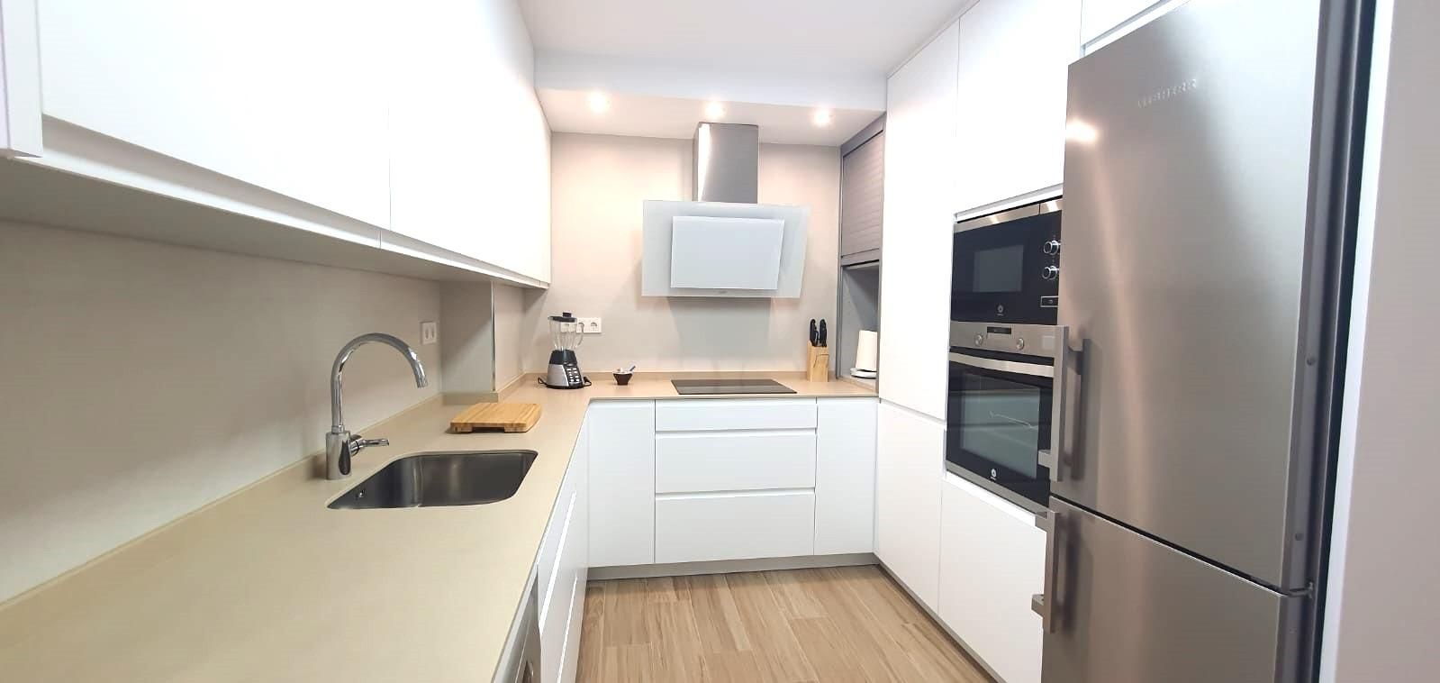 Kitchen of Flat for sale in Guardamar del Segura  with Terrace, Balcony and Alarm