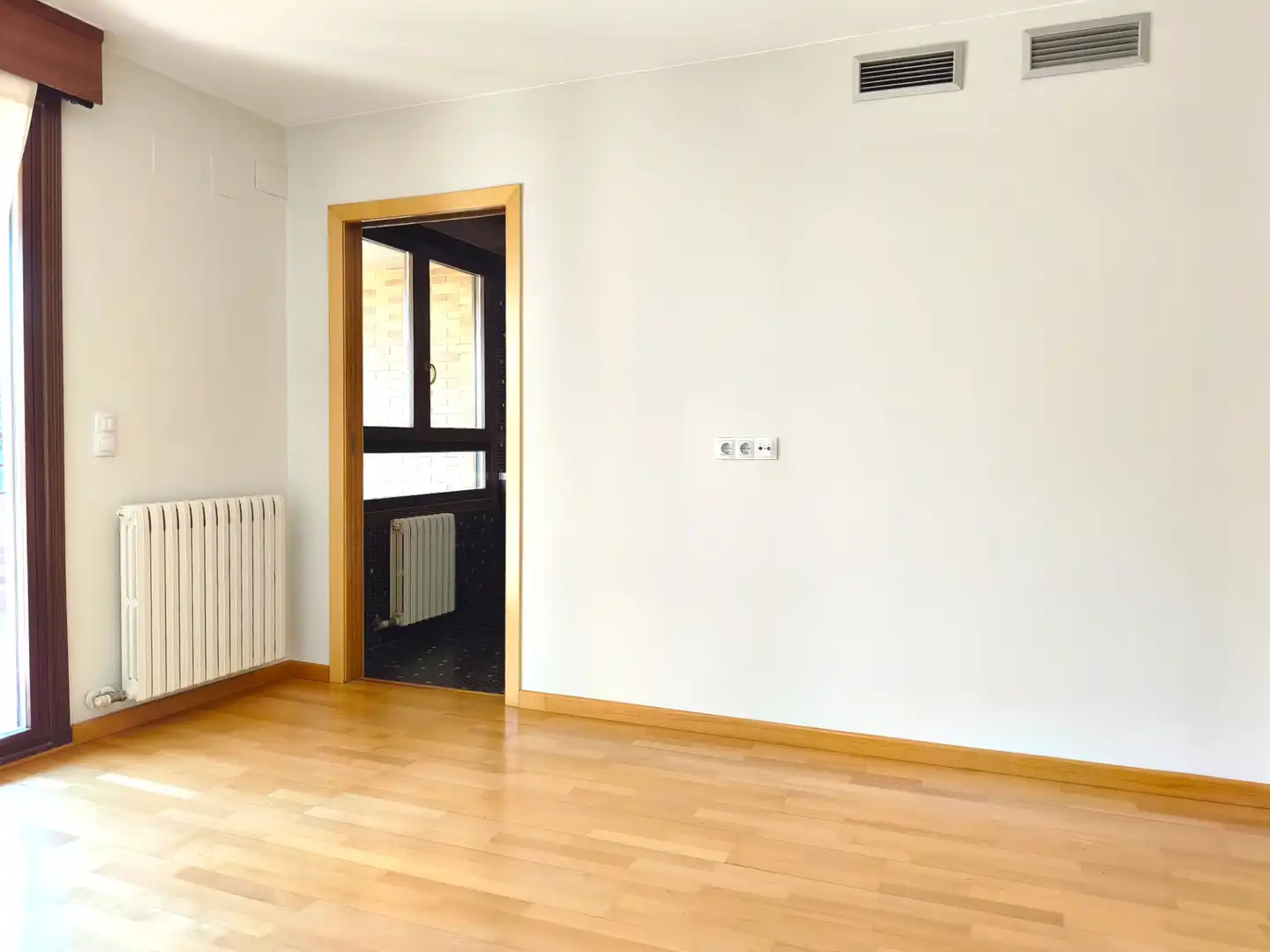 Casa o chalet en venta en Zaragoza con Aire acondicionado, Jardín privado y Parquet
