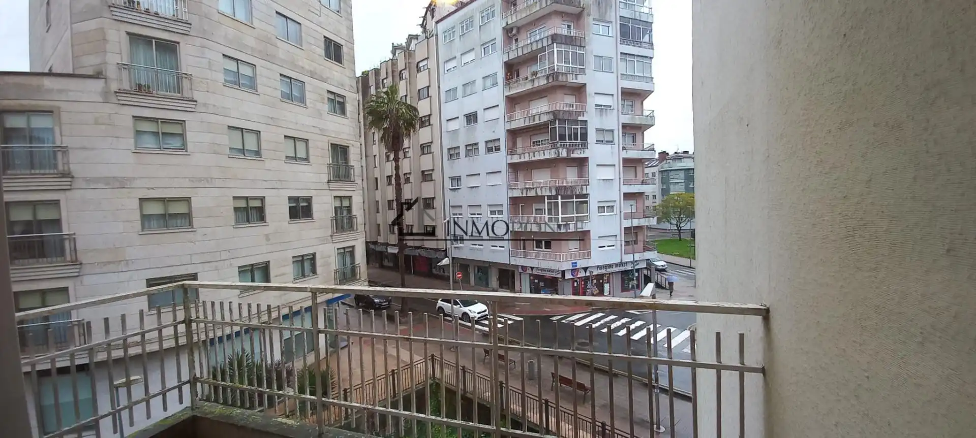 Vista exterior de Pis en venda en Pontevedra Capital  amb Calefacció, Forn i Rentadora