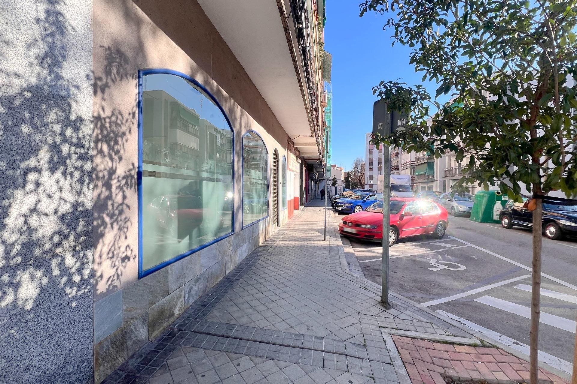 Exterior view of Premises for sale in Móstoles  with Air Conditioner