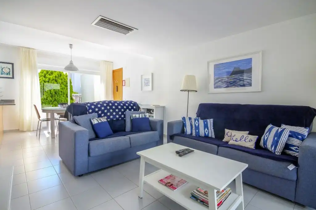 Sala de estar de Planta baja en venta en Pollença con Aire acondicionado, Jardín privado y Terraza