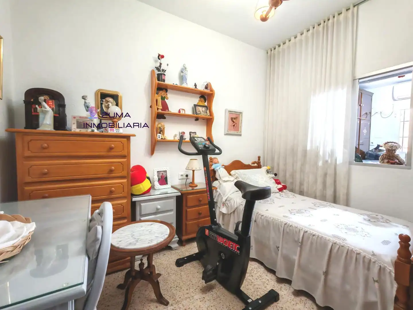 Habitación de Casa adosada en venta en Málaga con Aire acondicionado, Calefacción y Terraza