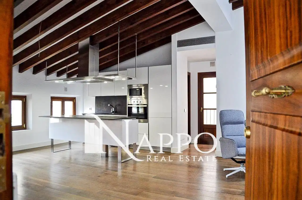 Attic for rent in Del Deganat, La Seu