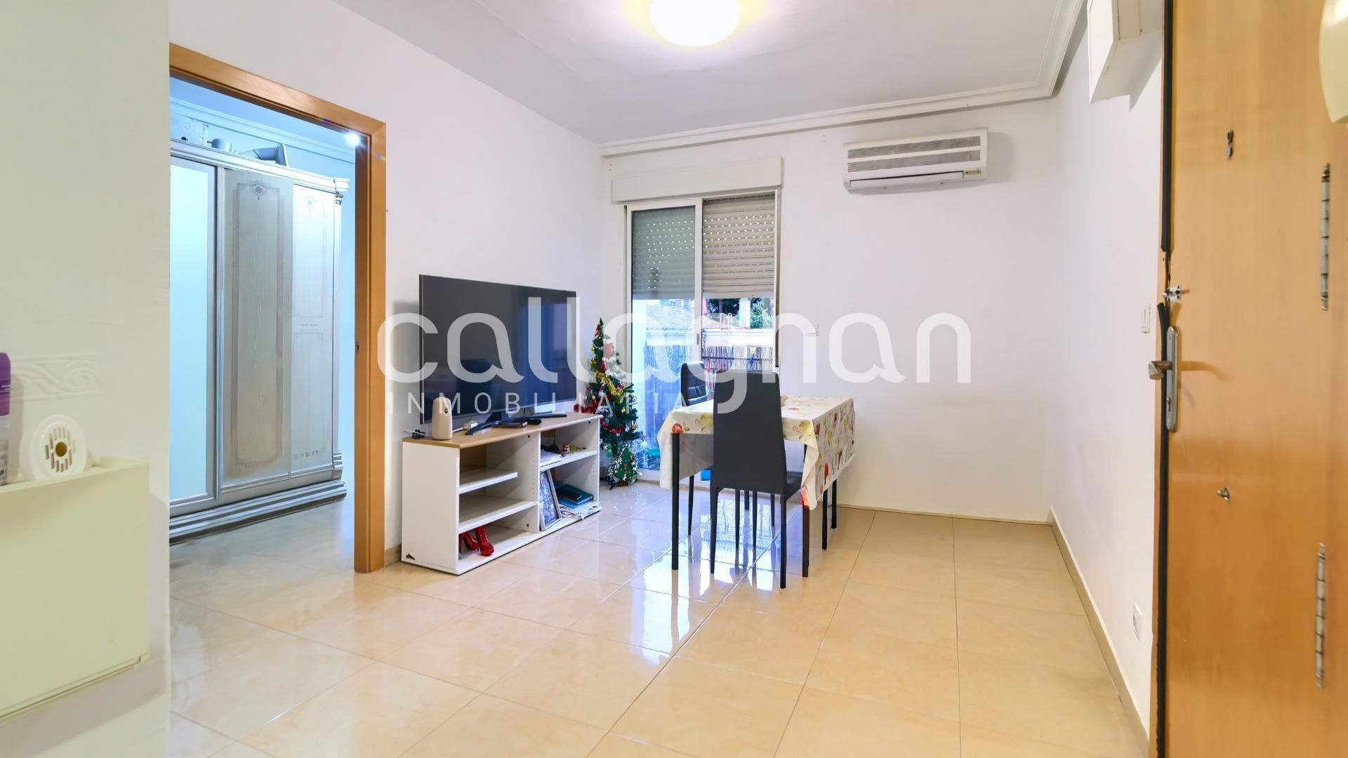 Wohnzimmer von Wohnung zum verkauf in Manises mit Klimaanlage und Balkon