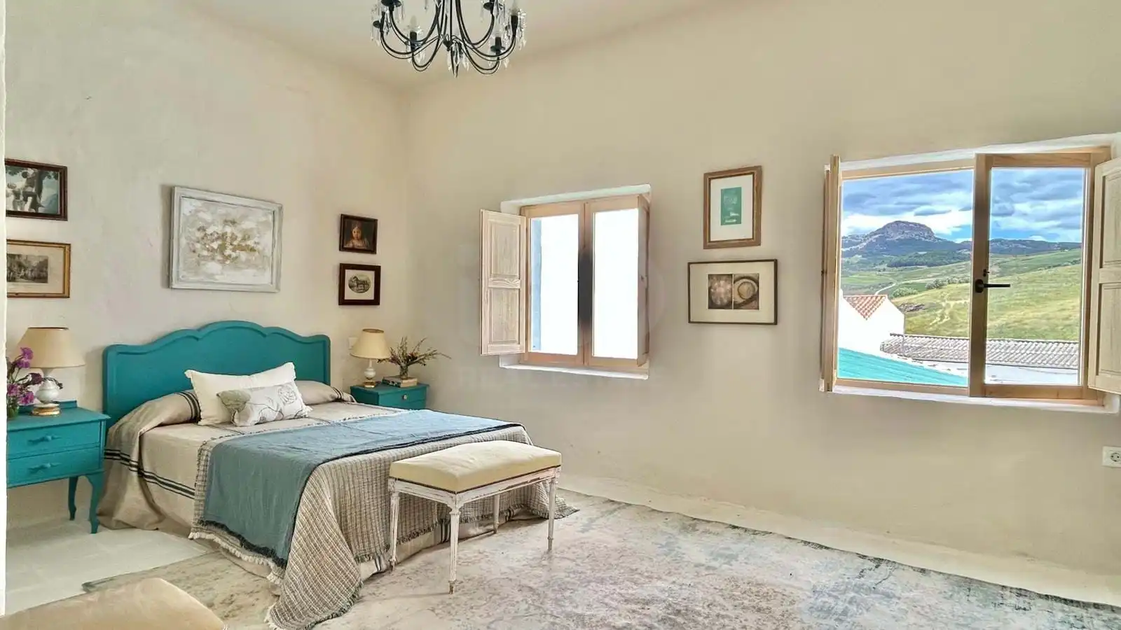 Habitación de Casa o chalet en venta en Serrato con Terraza y Piscina