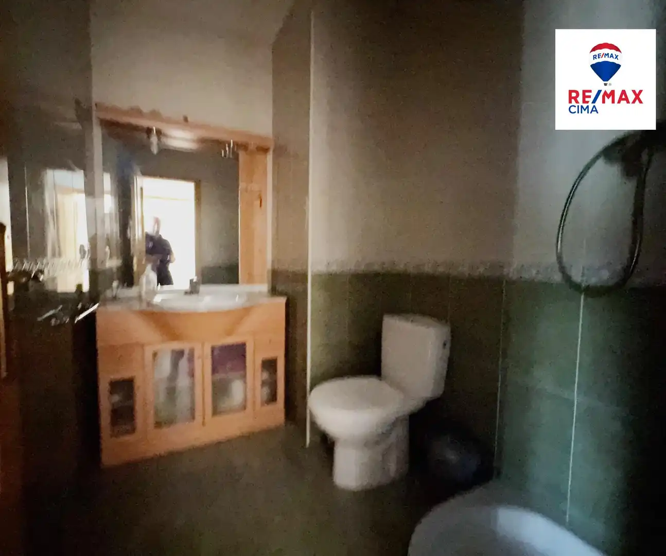 Badezimmer von Einfamilien-Reihenhaus zum Verkauf in Zújar mit Heizung und Terrasse