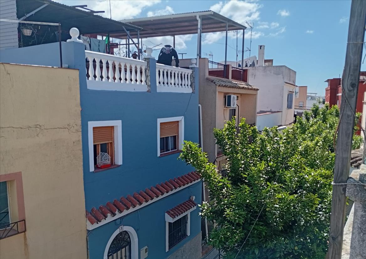 Vista exterior de Pis en venda en Algeciras amb Terrassa