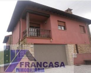Exterior view of House or chalet for sale in Villaviciosa