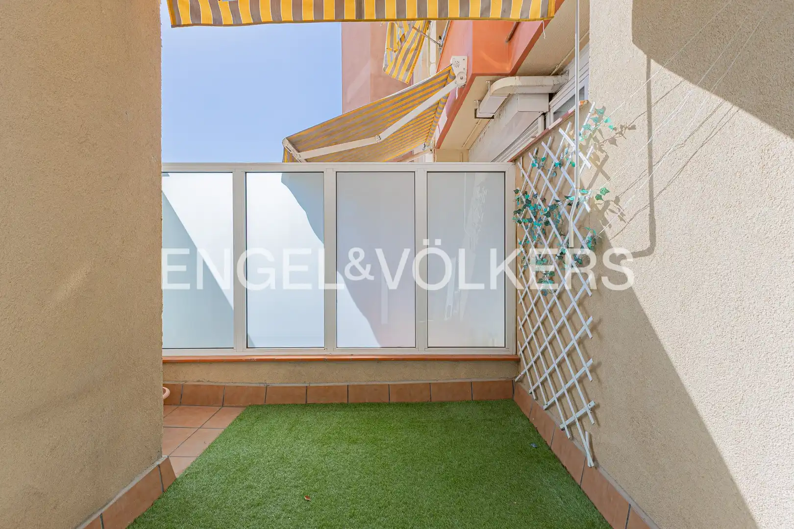 Piso con terraza en venta en La Plana, imagen 3