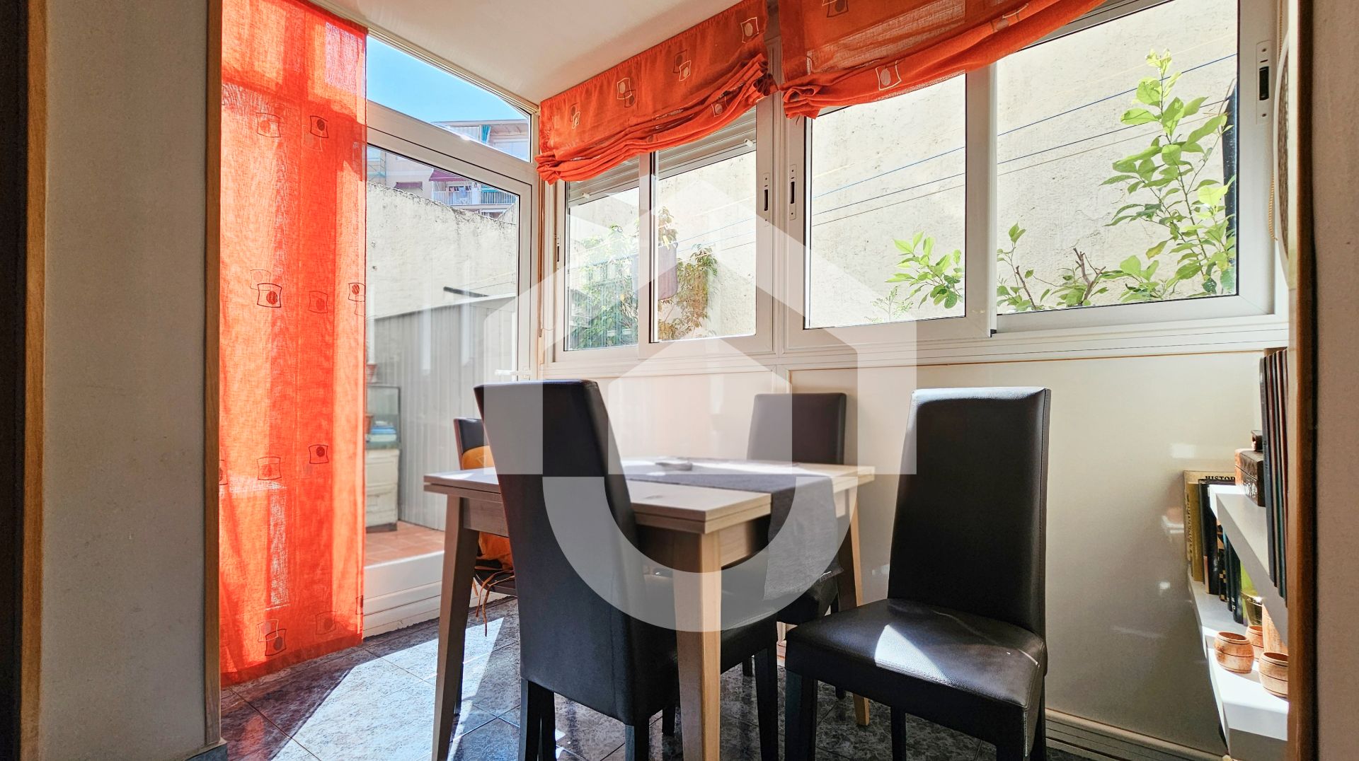 Dining room of Flat for sale in  Barcelona Capital  with Air Conditioner, Heating and Furnished