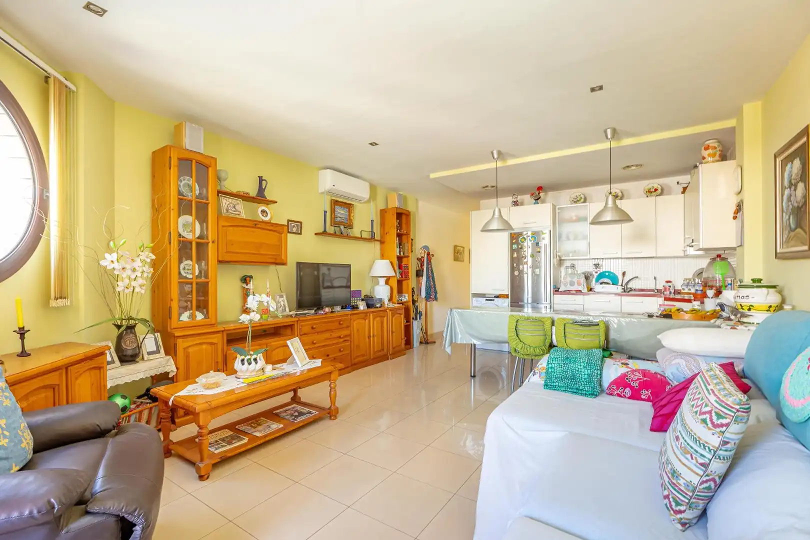 Living room of Flat for sale in Mogán  with Air Conditioner and Terrace