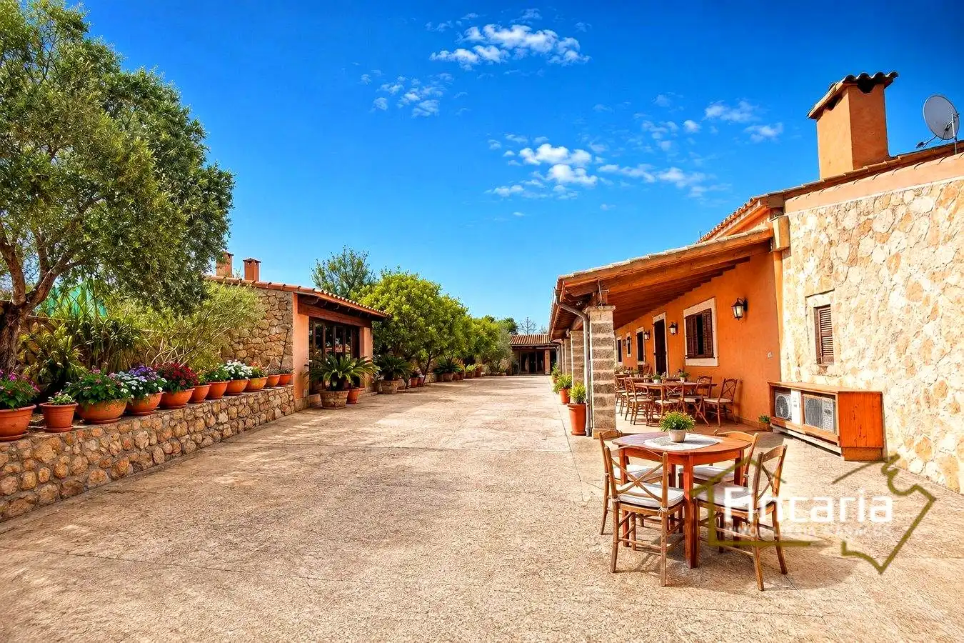 Country homes for sale in Manacor  with Air Conditioner, Private garden and Terrace
