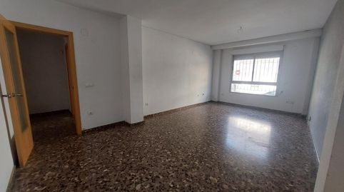 Foto 3 von Erdgeschoss zum Verkauf in Calle Manuel Sanchis Guarner, 22, Beniopa - Sant Pere, Gandia