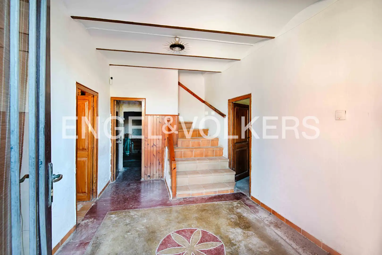 Casa adosada en venta en Garriguella con Calefacción, Jardín privado y Terraza
