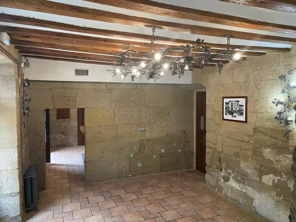 Country house zum Verkauf in Calle Mayor, Castañares de Rioja