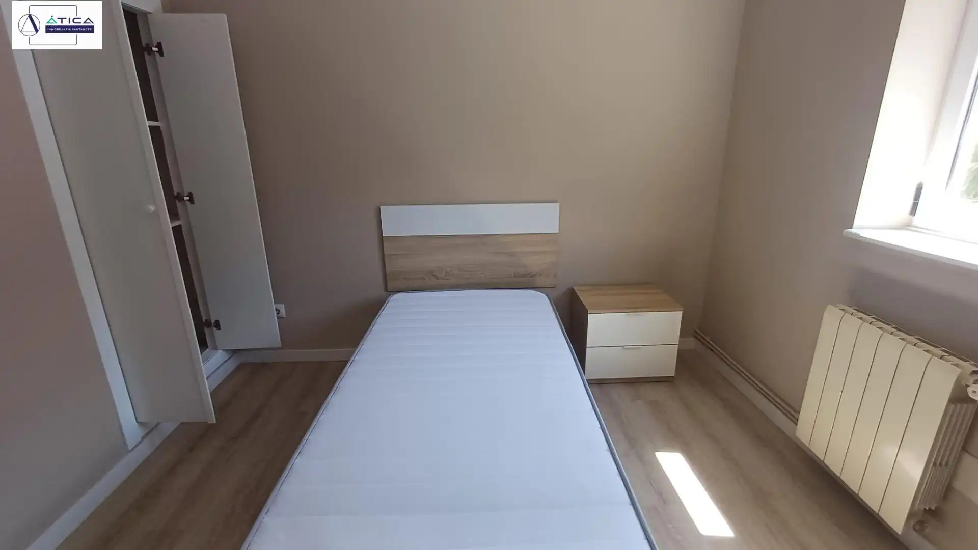 Habitación de Piso en venta en Santander con Calefacción