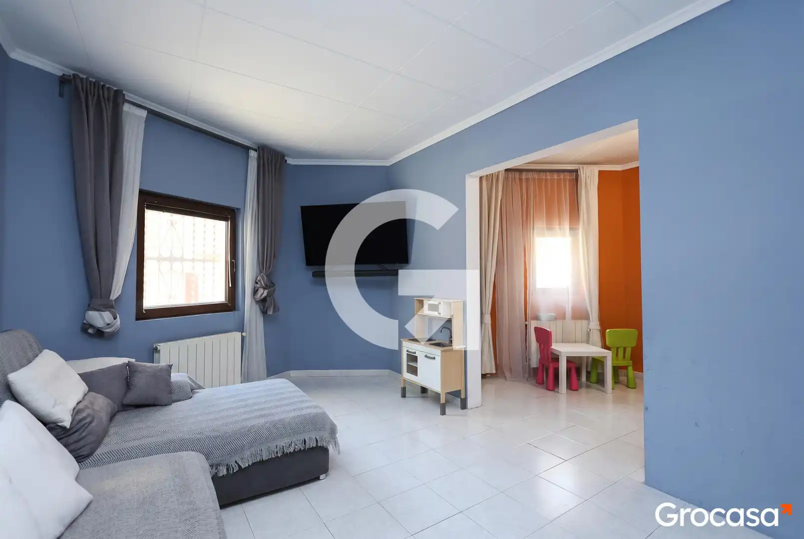 Living room of Flat for sale in Santa Coloma de Gramenet  with Air Conditioner, Heating and Furnished