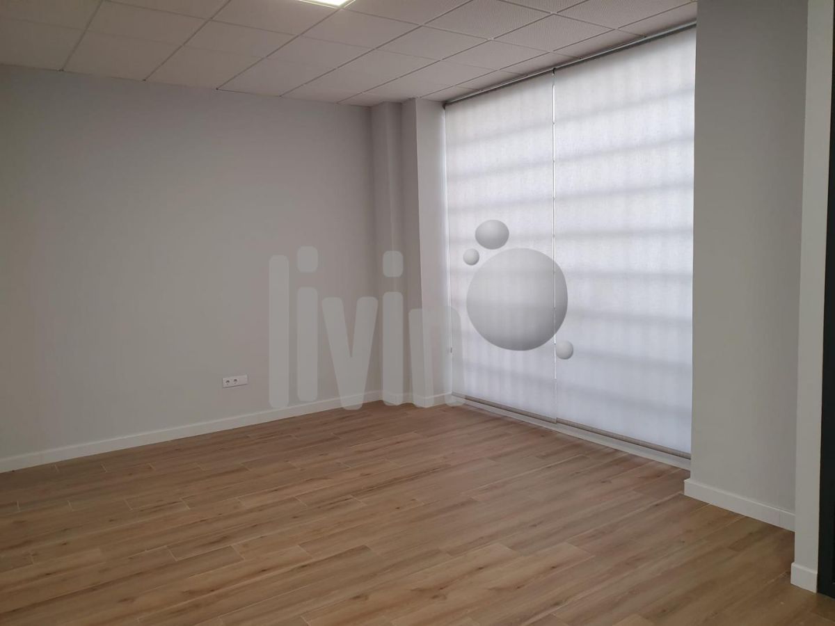 Dormitori de Local de lloguer en  Jaén Capital