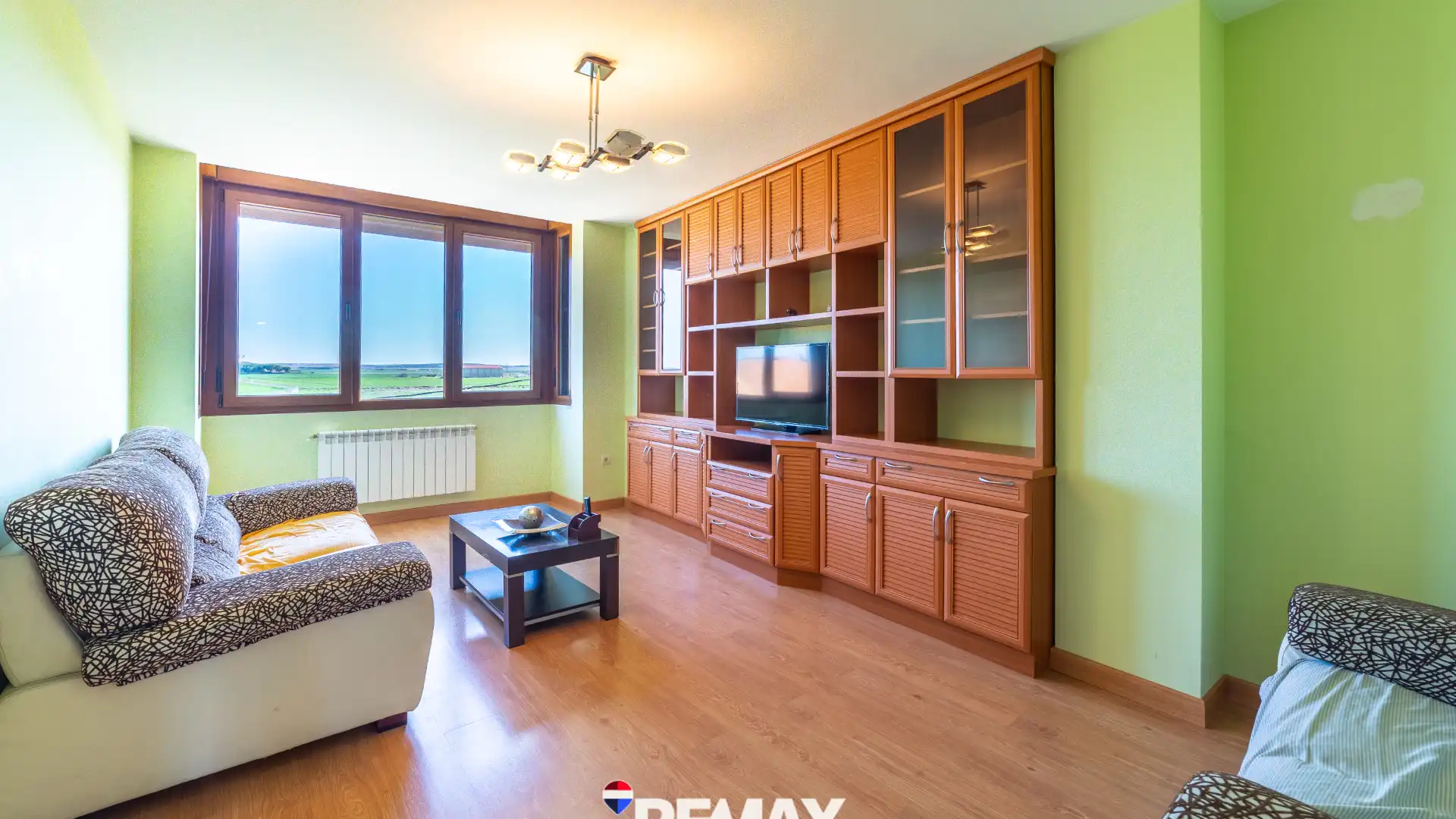 Living room of Duplex for sale in Villalpando  with Heating, Parquet flooring and Storage room