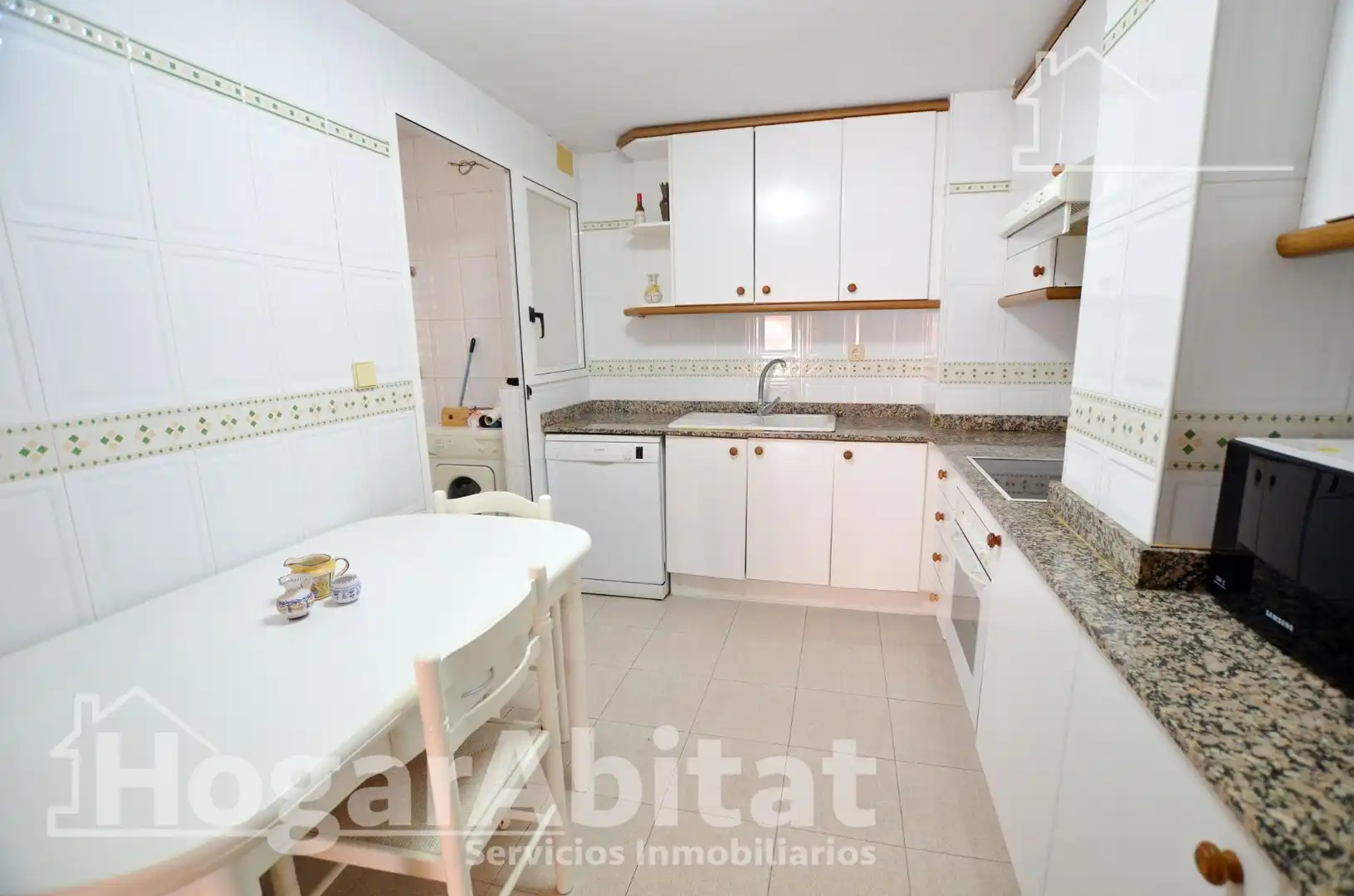 Cuina de Pis en venda en Alicante / Alacant amb Calefacció, Jardí privat i Balcó