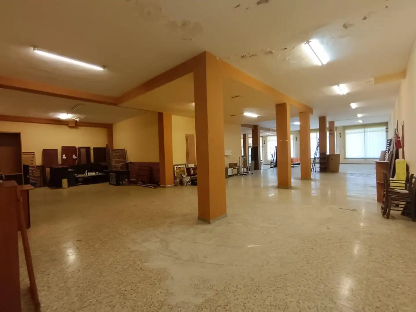 Locale commerciale in vendita a Puig i Ferrater