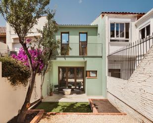 Vista exterior de Casa o xalet de lloguer en Terrassa amb Calefacció, Jardí privat i Terrassa