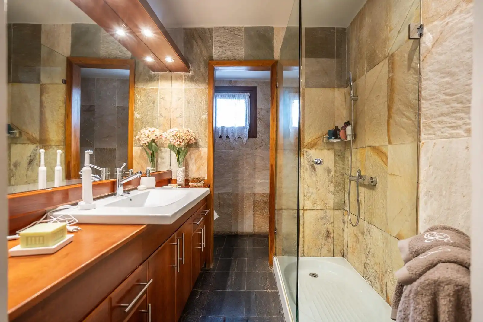 Baño de Casa o chalet en venta en El Espinar con Calefacción, Jardín privado y Terraza