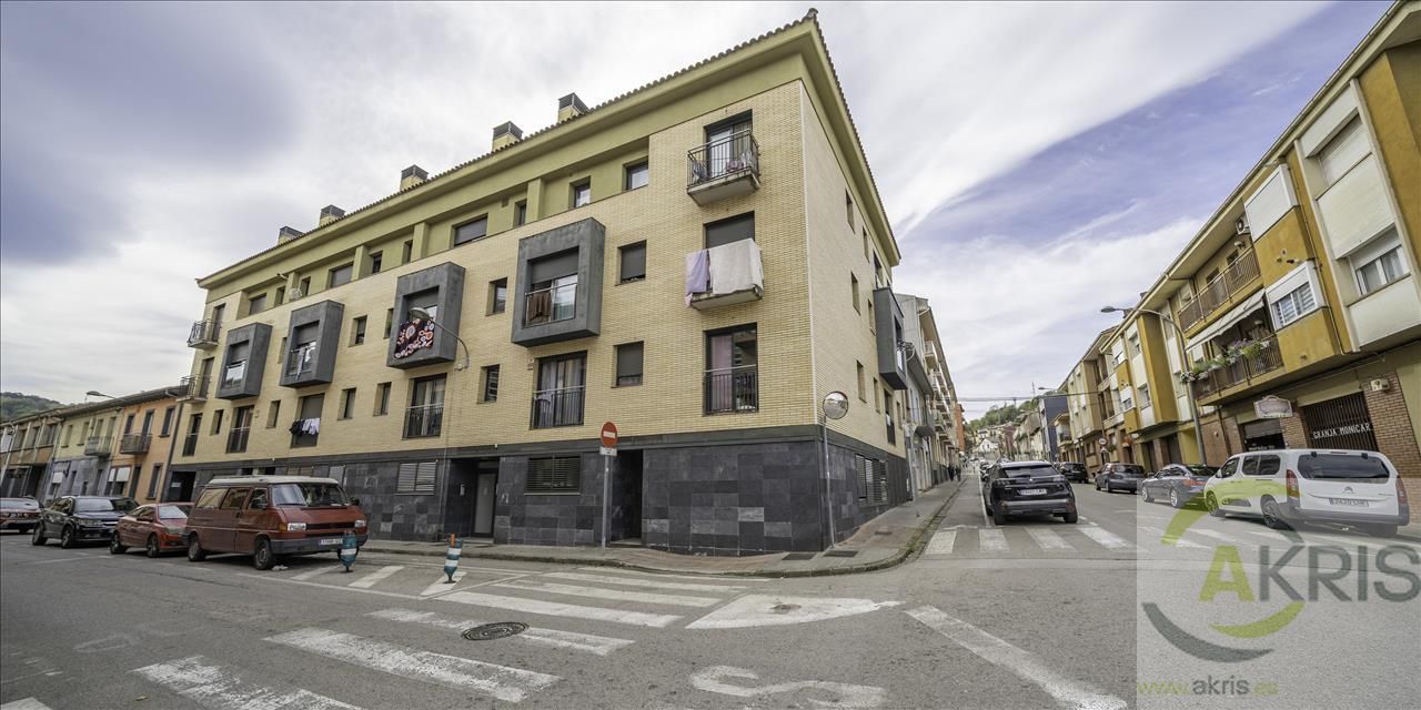 Exterior view of Planta baja for sale in Olot