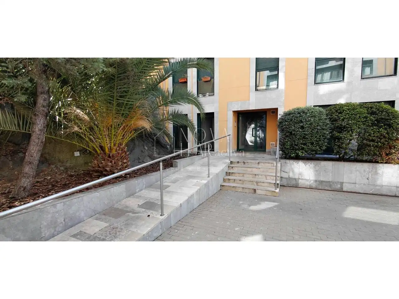 Appartamento con terrazza in vendita a Calle Alta Cortada, imagen 2