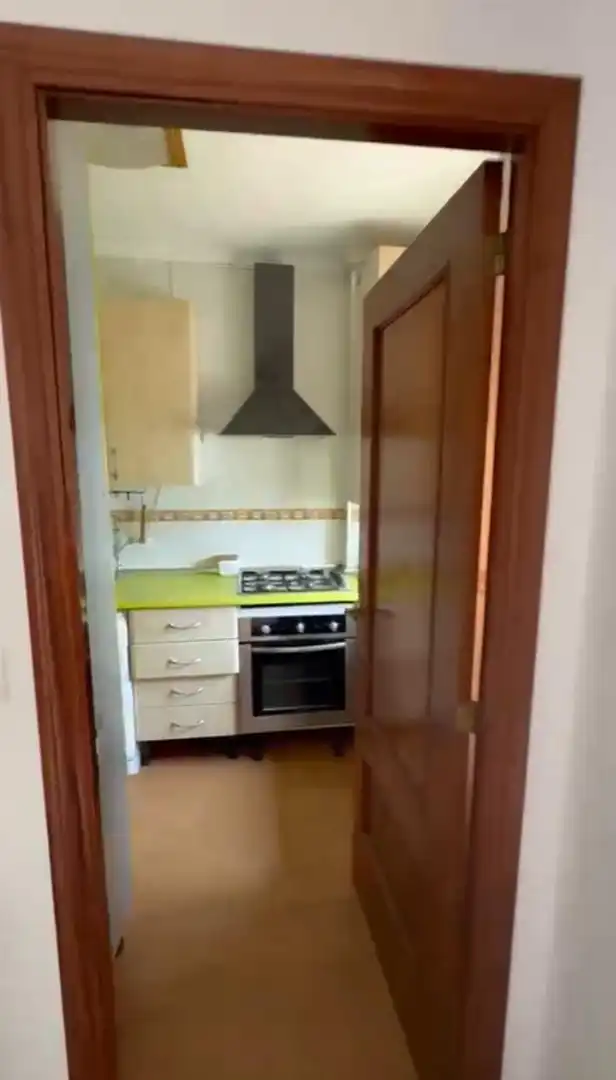 Flat with terrace for sale in Calle Duque de Almodóvar, imagen 3