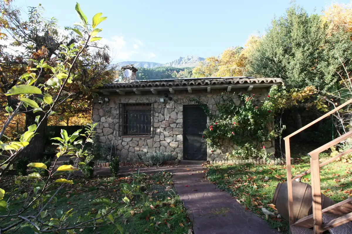 Jardí de Finca rústica en venda en El Arenal  amb Moblat